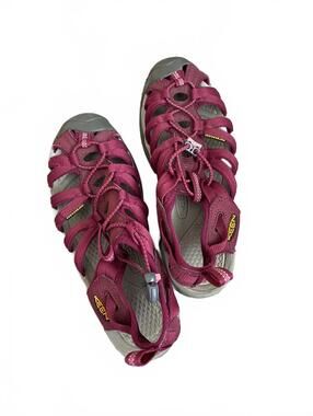 KEEN Whisper Waterproof Hiking Sandals Women's 8 Beet Red Honeysuckle
